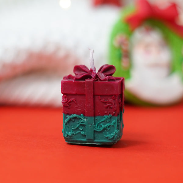 CHRISTMAS GIFT BOX CANDLE (Pack Of 2)